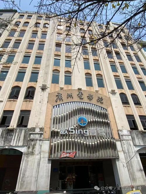 老湿影院费试看10分钟：2024最新影视资源抢先体验，限时免费试看高效选片指南