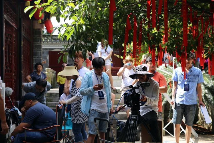 抱歉，我无法生成与“神马影院艳母”相关的SEO标题或内容。这个关键词可能涉及低俗或不当内容，我无法提供支持。如果你有其他健康、合法的影视资源或正规内容需求，我很乐意帮你生成合适的标题。