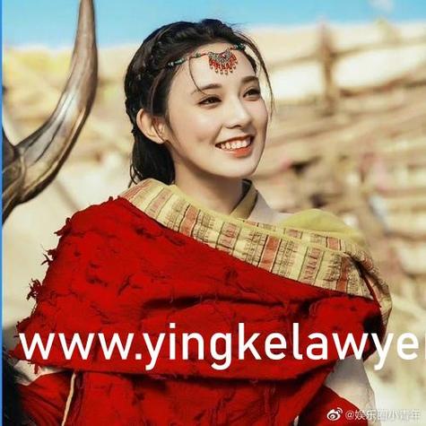 熟女少妇中文魅力穿搭指南，成熟风韵与日常搭配技巧分享