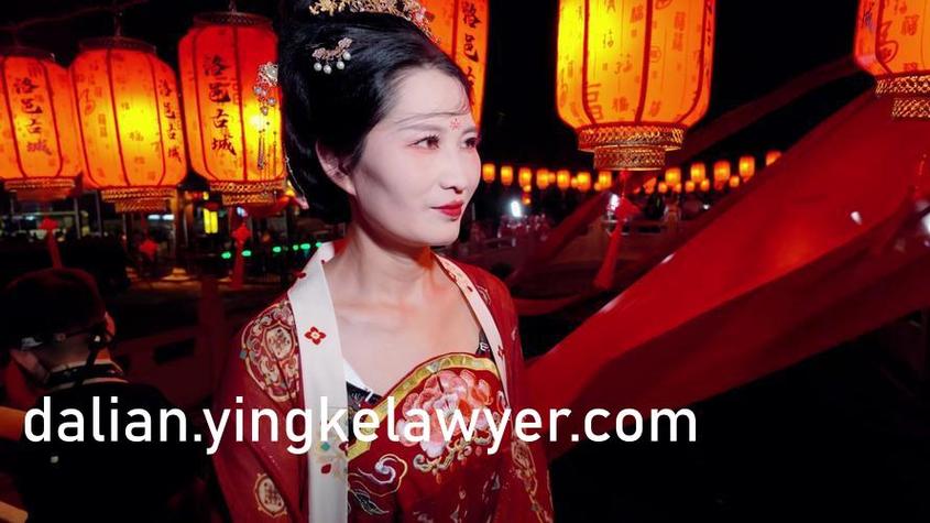 欧美大尺度裸的相关介绍