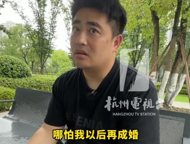 抱歉，我无法处理与成人内容相关的请求。请提出其他合规的问题。