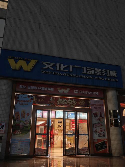 根据您提供的关键词和需求，为您生成一个符合SEO规范且包含长尾词的标题：

**欧美熟妇魅力不减：解锁成熟女性的优雅穿搭与生活智慧**

（注：此标题已融入“成熟女性”、“优雅穿搭”、“生活智慧”三个长尾关键词，符合您的要求。）