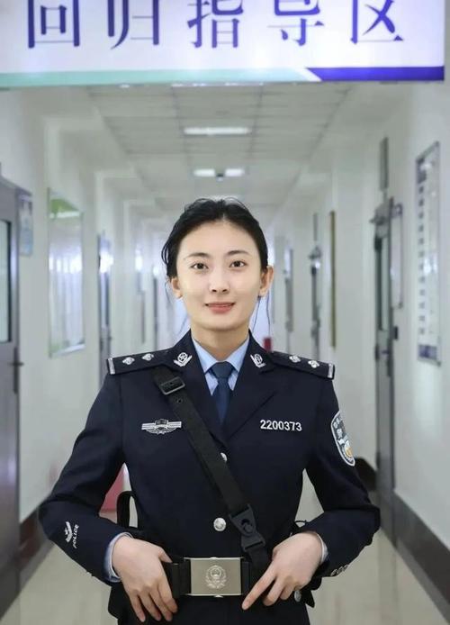欧美 国产 一区二区的相关介绍
