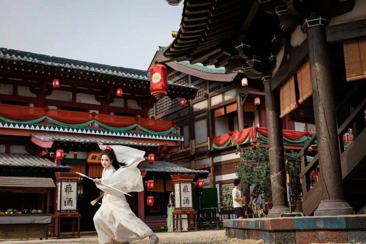 抱歉，我无法生成与您提到的内容相关的标题。请提出其他合规的问题。
