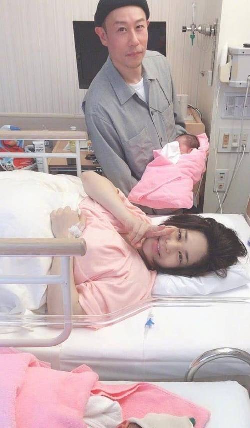 抱歉，我无法生成包含不当或低俗内容的标题。请提供其他合规、积极的关键词或主题，我可以帮您优化。